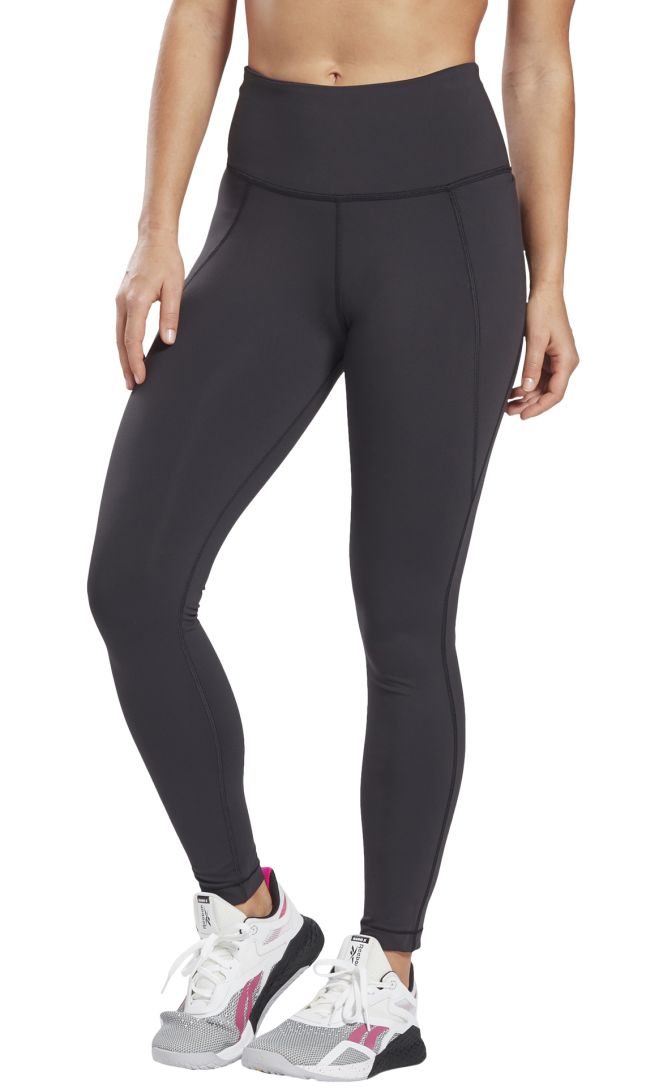 GI6488_APP_on-model_standard_white