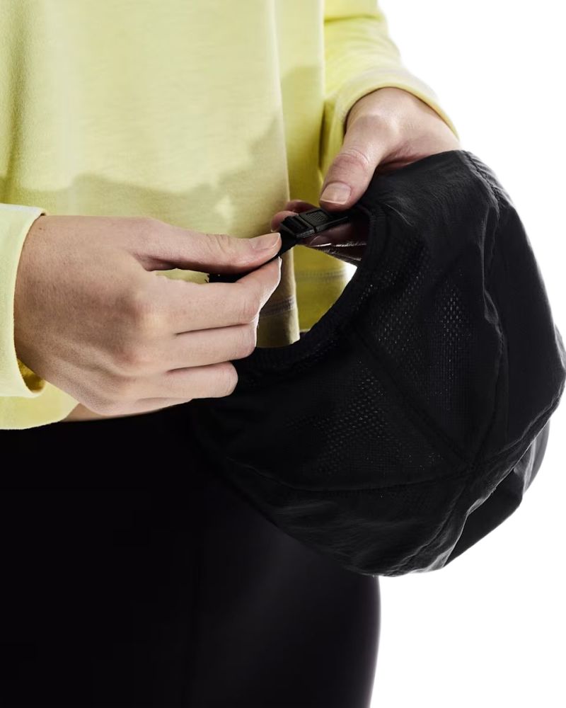 On Cap - black On Cap - black