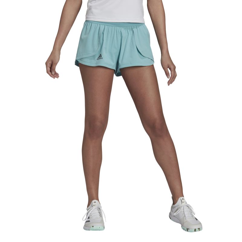 H38842_APP_on-model_standard_white