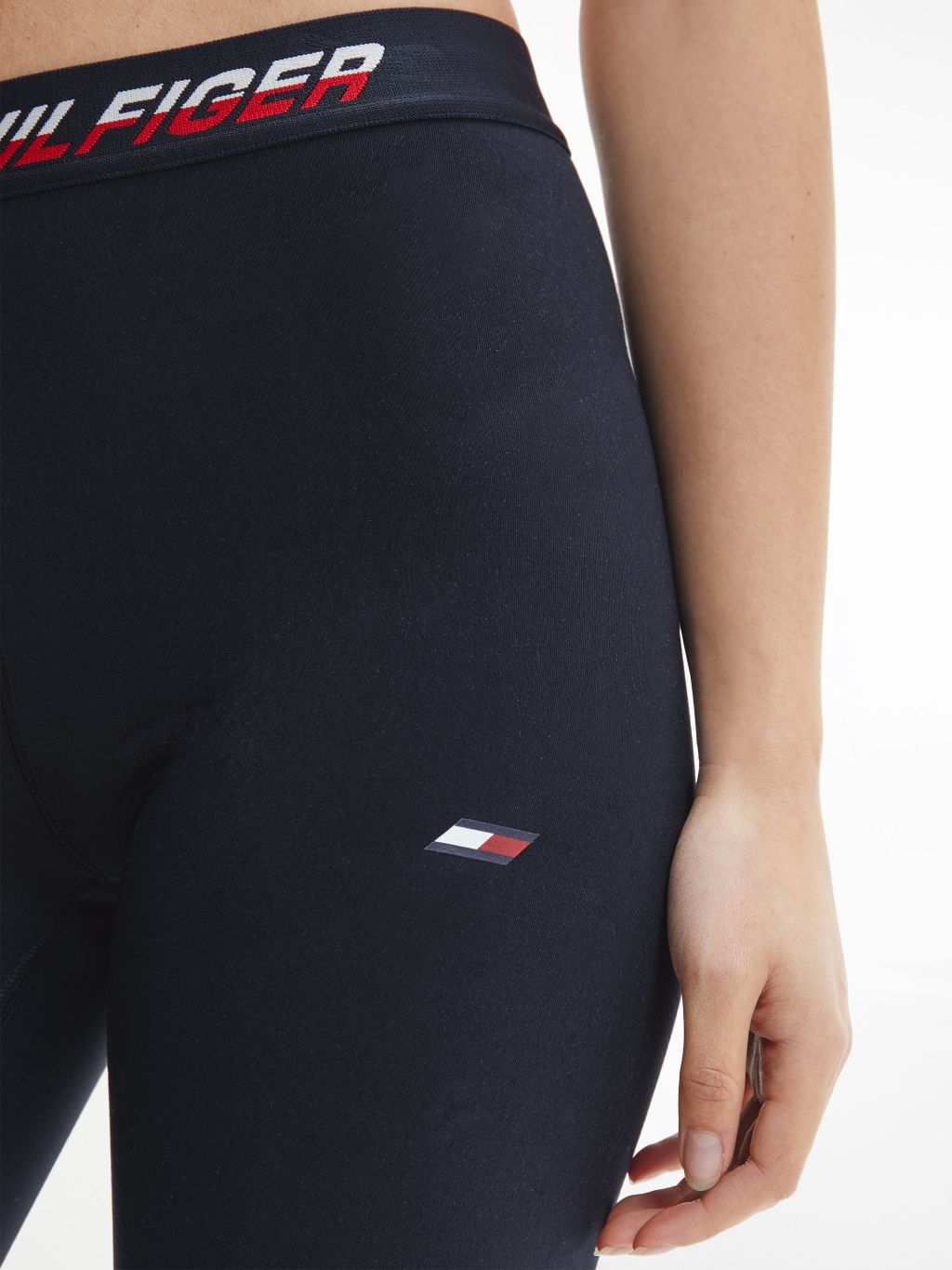 Tommy-Hilfig_SP2022_0G2_S10S1011170G2_4