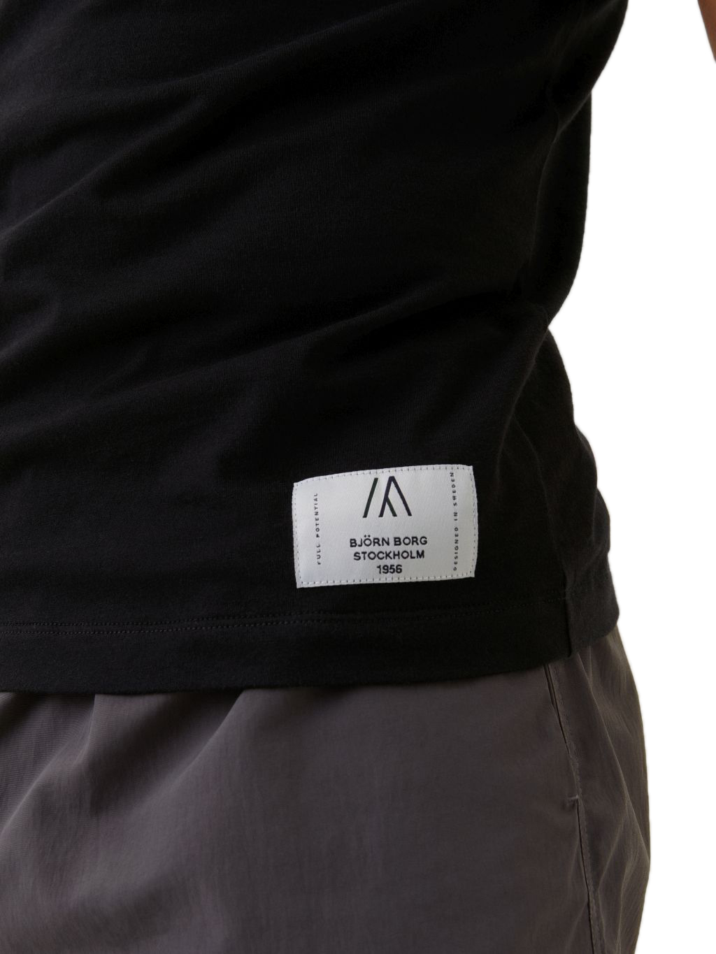 10000640_BK001_47NkN6BMOtio83