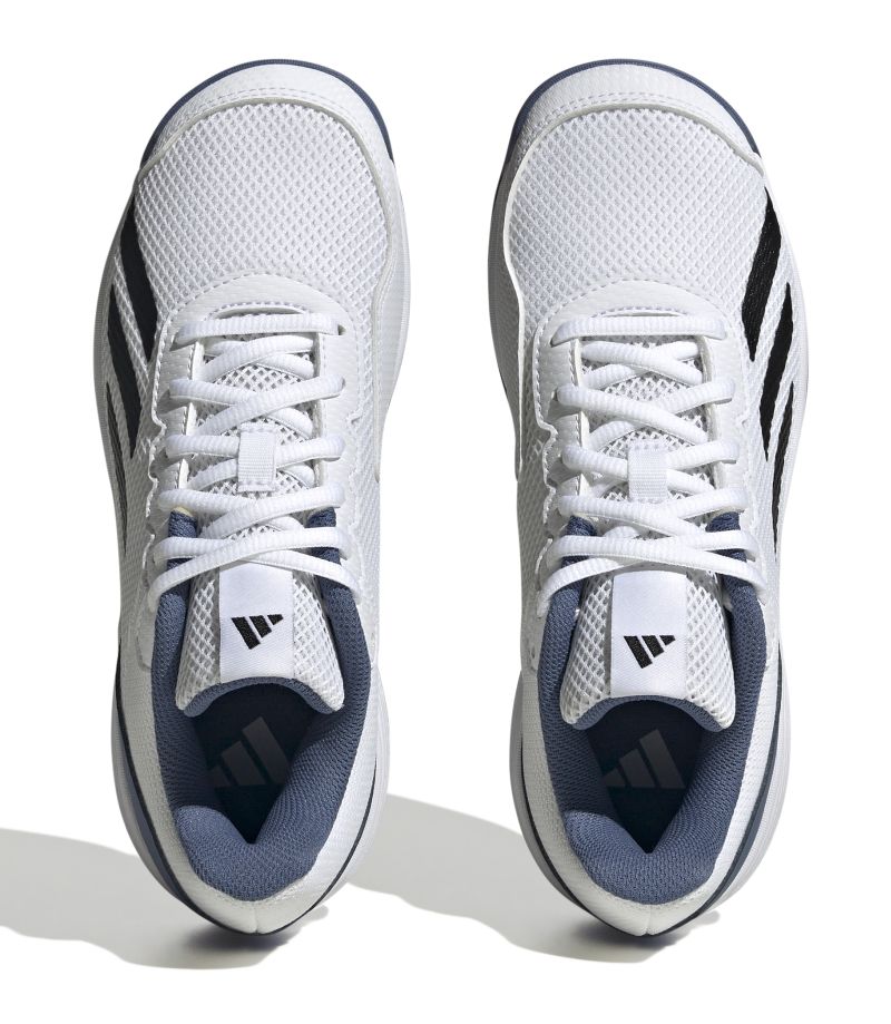 IG9536_3_FOOTWEAR_Photography_Top-Portrait-View_white