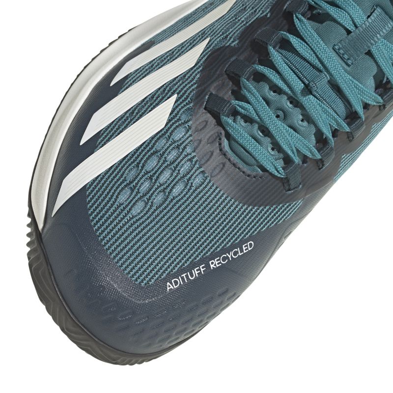 IG9518_9_FOOTWEAR_Photography_Detail-View-2_white
