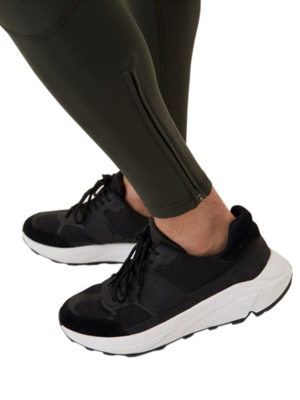 10001105-GY013-4KdPMzygeTML6P