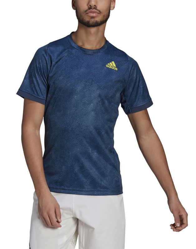 Adidas Freelift Printed Primeblue Tee M - crew navy/acid yellow/crew blue