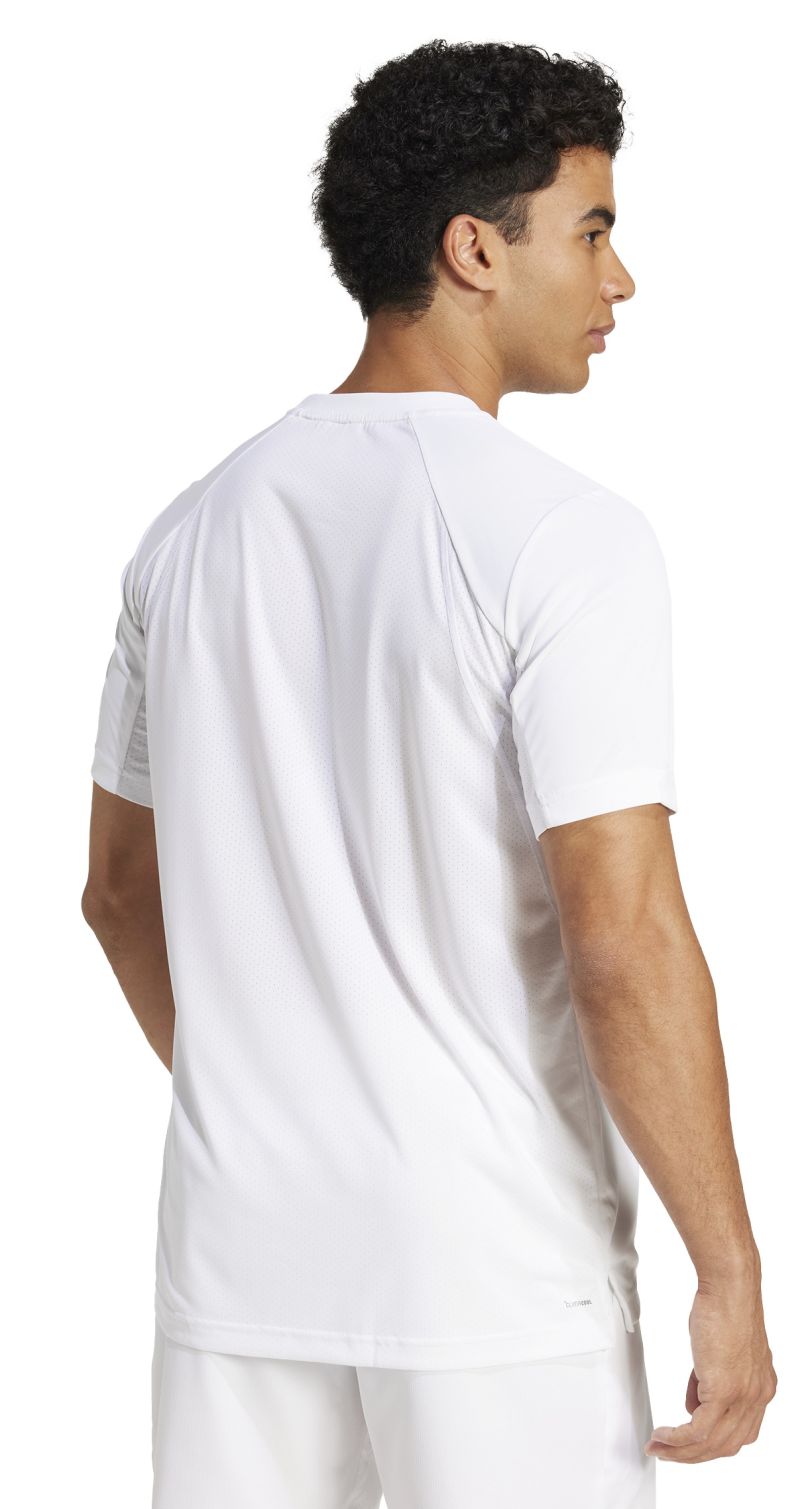 JD8639_5_APPAREL_On-Model_Back-View_white