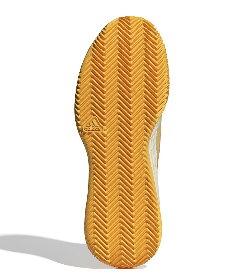 IF0413_4_FOOTWEAR_Photography_Bottom-View_white