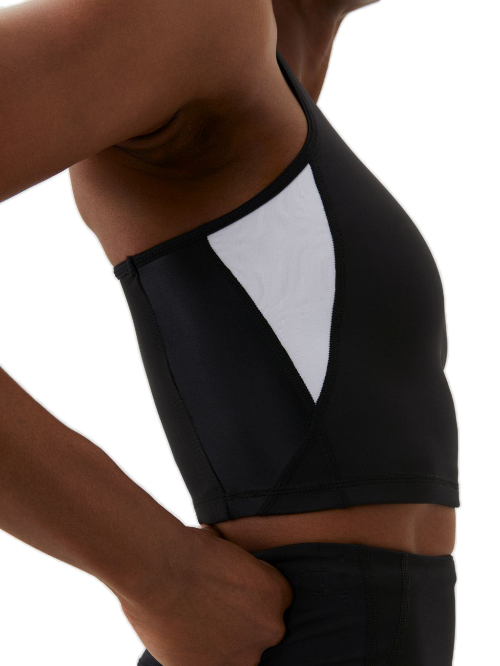 10000585_BK001_3wZOkS4tV7MMVV