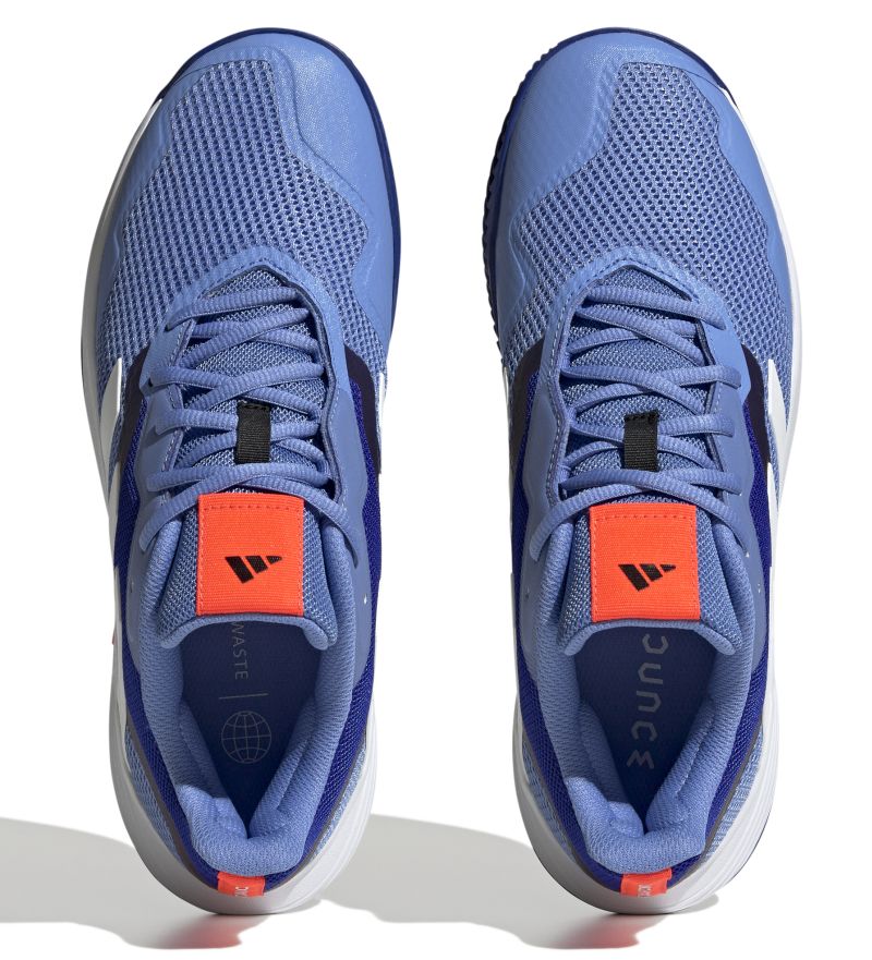 HQ8470_3_FOOTWEAR_Photography_Top-Portrait-View_white