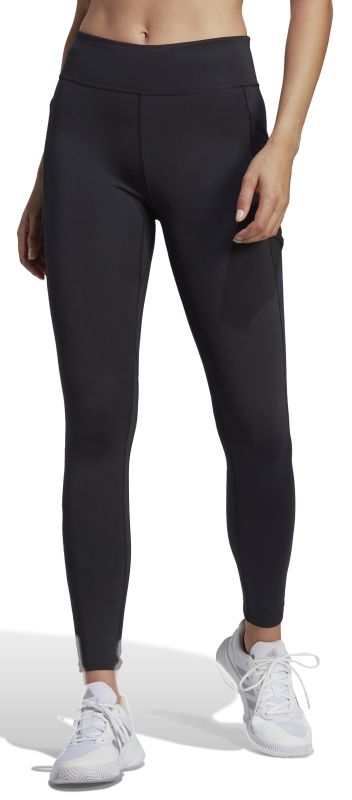 HU1820_3_APPAREL_On-Model_Standard-View_white