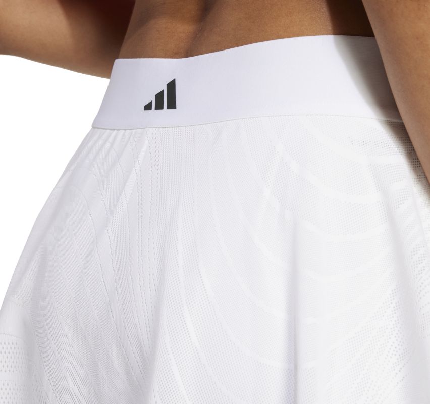 JD6091_7_APPAREL_On-Model_Detail-View-1_white