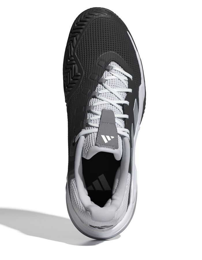 IF0466_3_FOOTWEAR_Photography_Top-Portrait-View_white