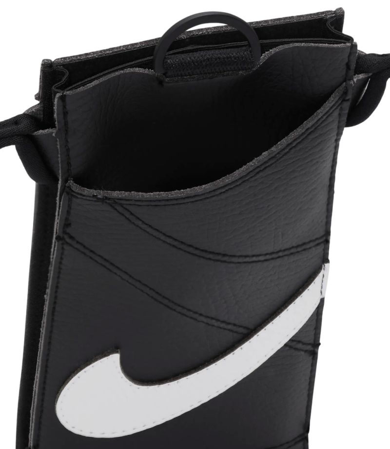 NIKE-PREMIUM-PHONE-PACK-3-Photoroom