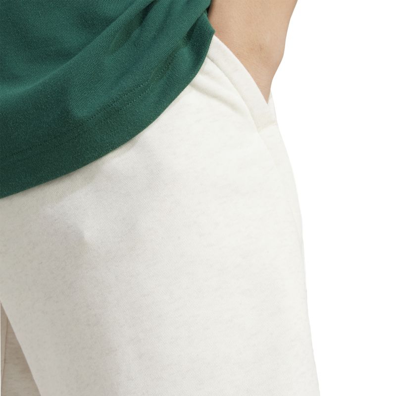 JC9292_6_APPAREL_On-Model_Detail-View-2_white