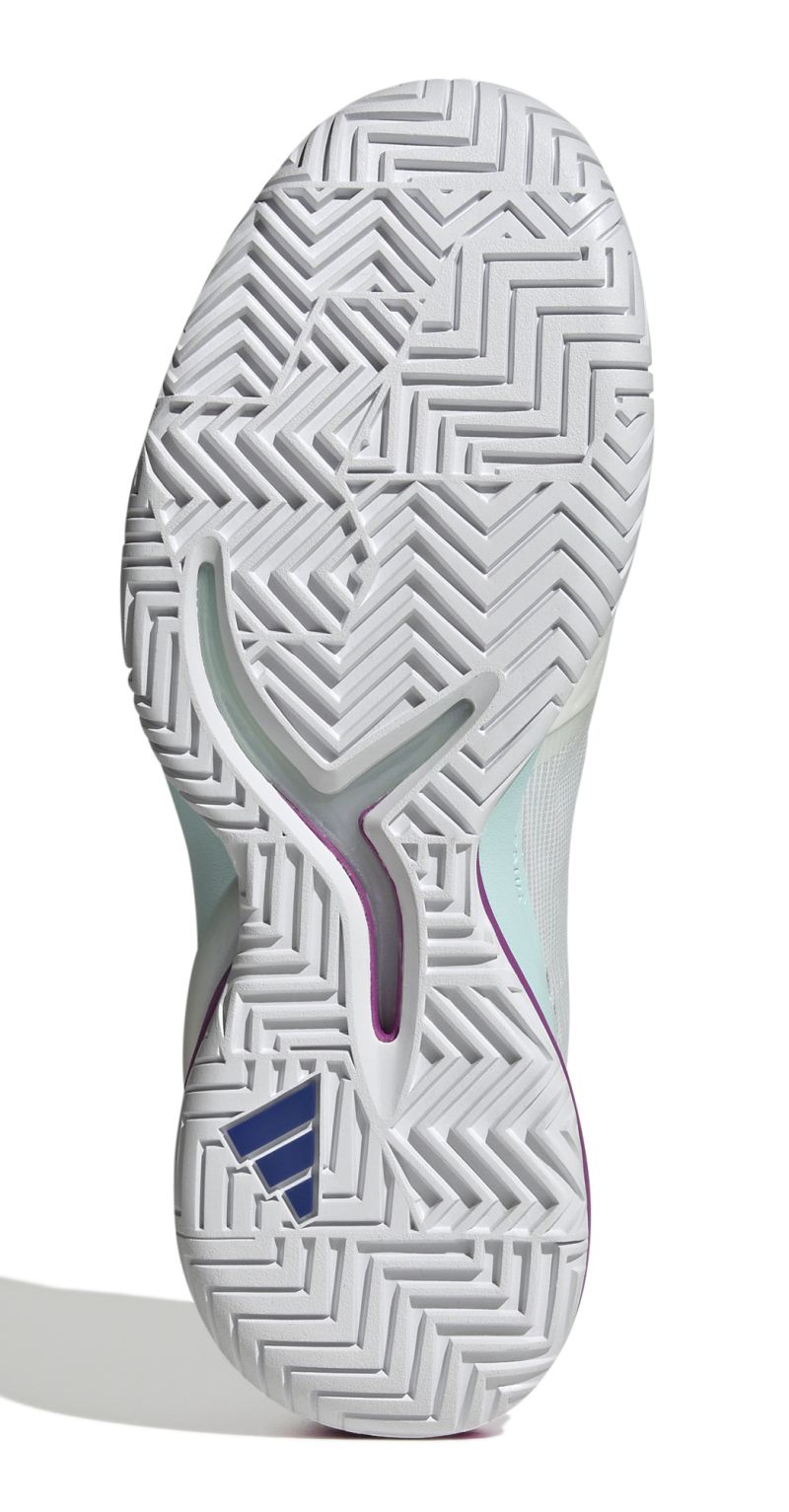 ID8562_4_FOOTWEAR_Photography_Bottom-View_white