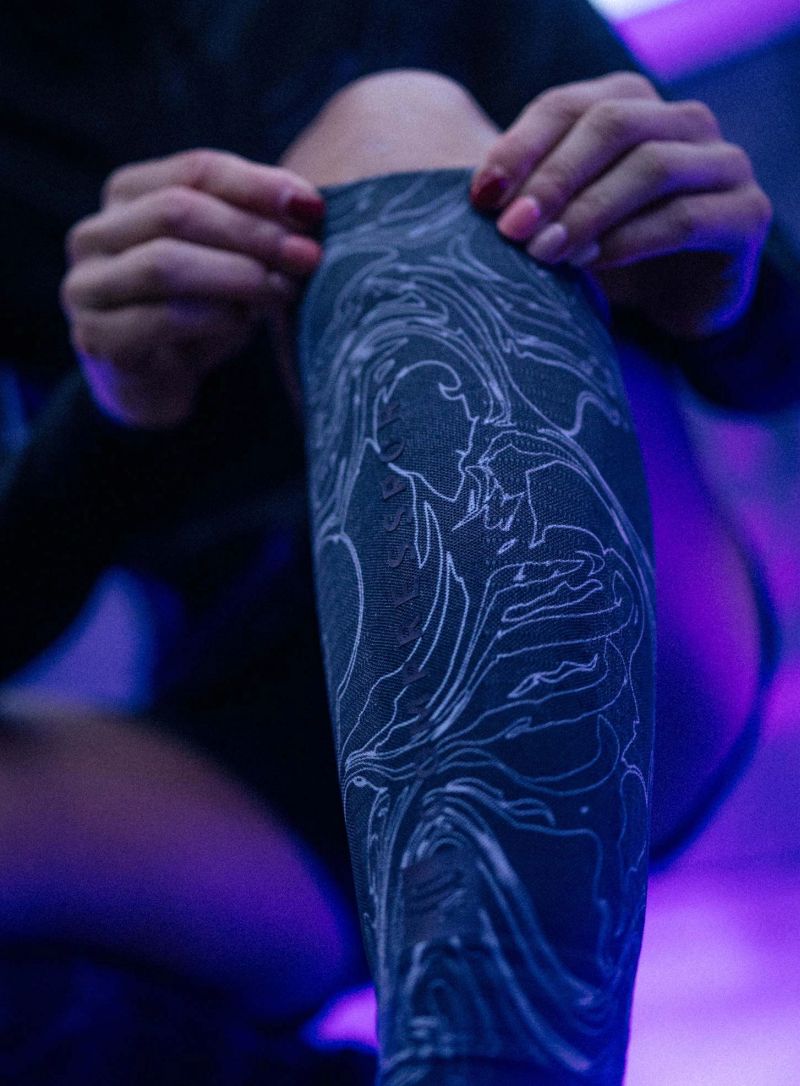 Compressport R2 3.0 Calf Sleeves - black/aurora