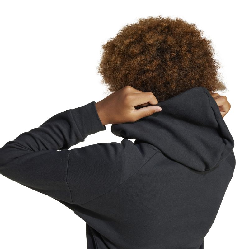 JJ4784_6_APPAREL_On-Model_Detail-View-2_white