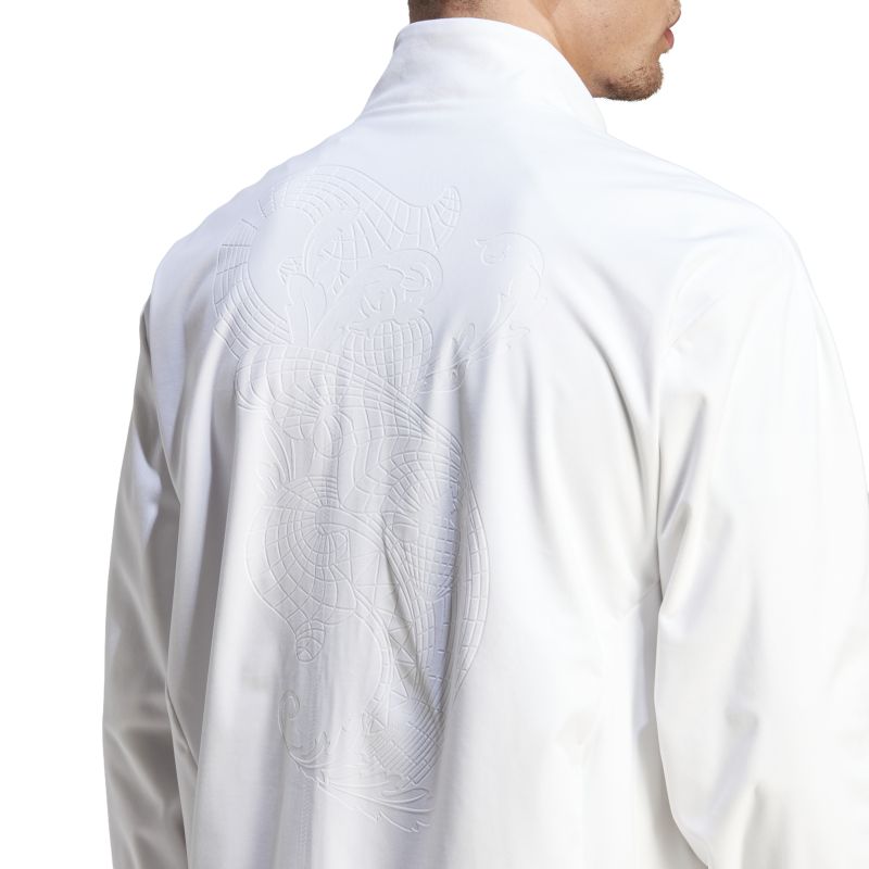 IA7095_9_APPAREL_On-Model_Detail-View-2_white