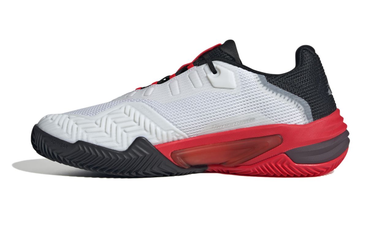 JH9015_5_FOOTWEAR_Photography_Side-Medial-Center-View_white