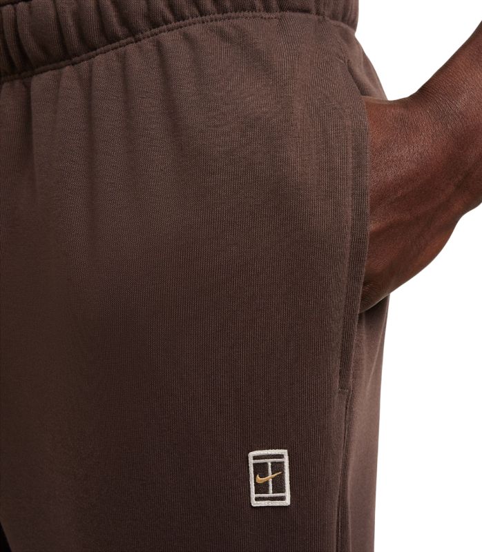 AURORA_DQ4587-237_PHSYM003-2000-Photoroom