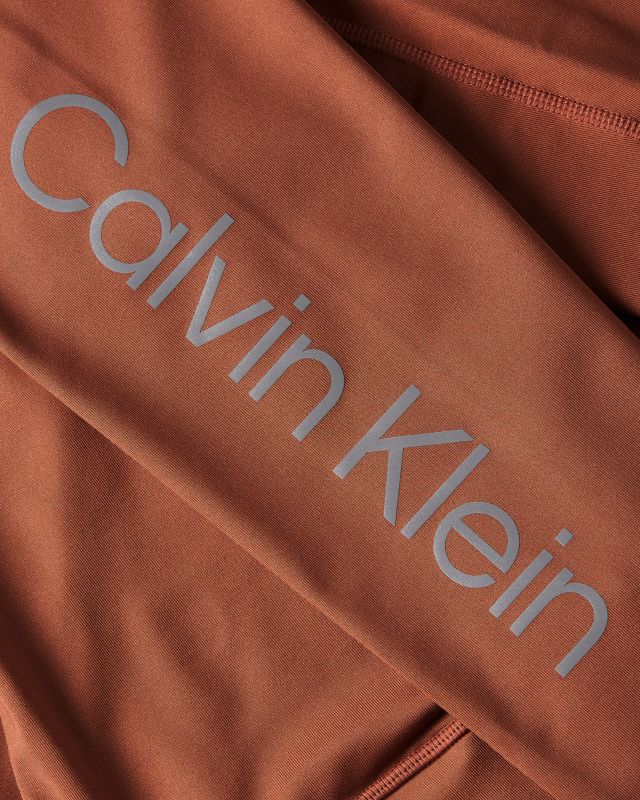 Calvin-Klein_FA2022_64M_00GWS2L60864M_2