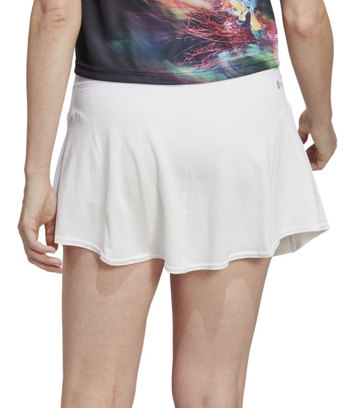 HS1655_4_APPAREL_On-Model_Back-View_white