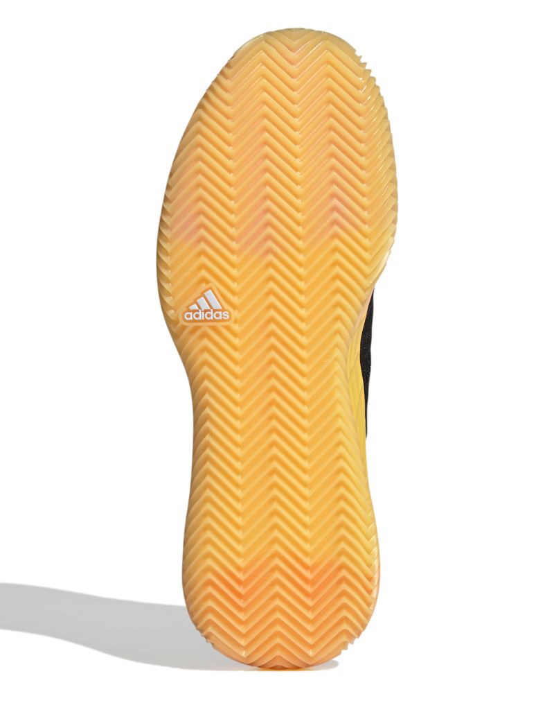 IF6531_4_FOOTWEAR_Photography_Bottom-View_white
