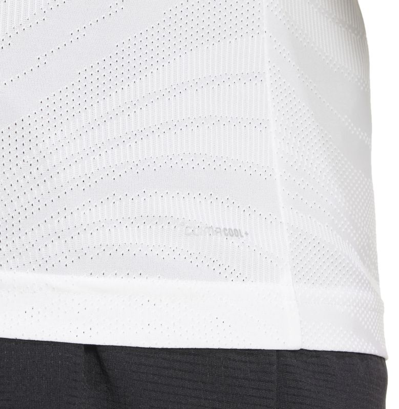JG1120_5_APPAREL_On-Model_Detail-View-1_white