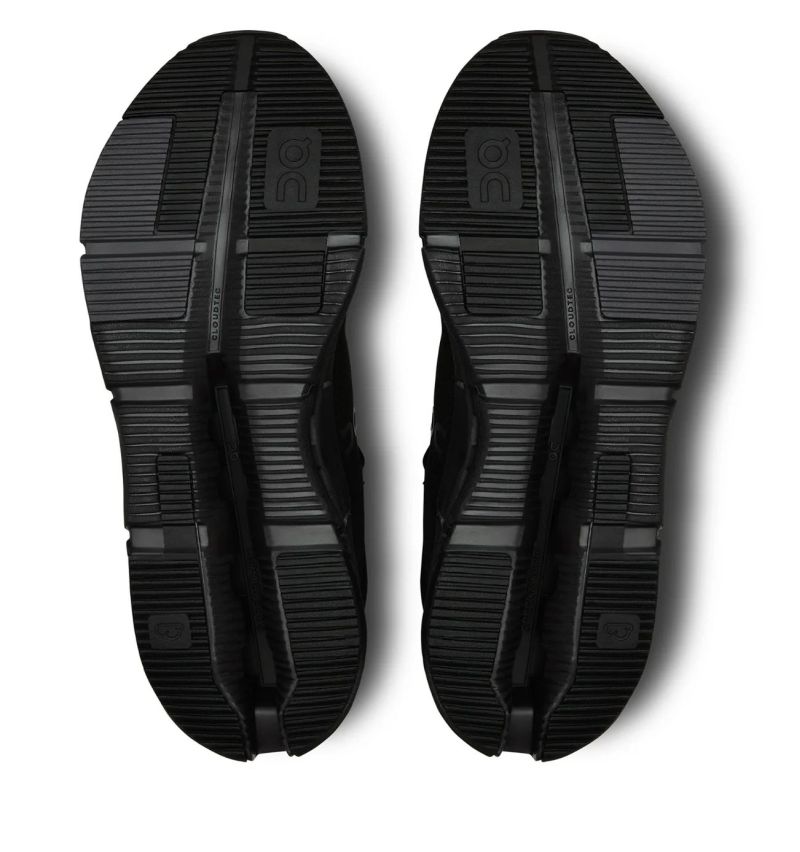 ManOnCloudnova2Black5