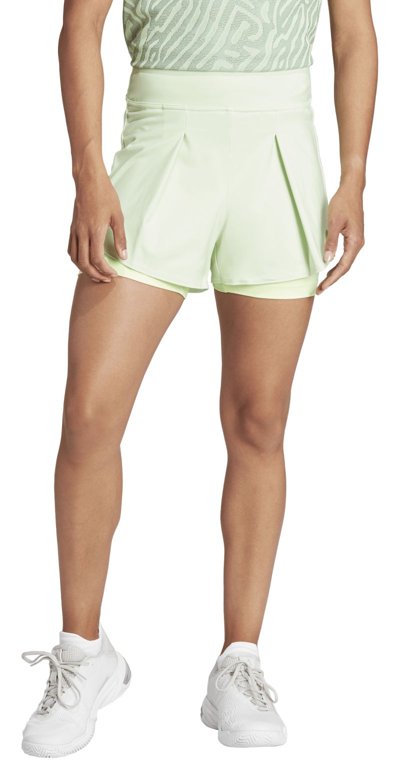 IS7252_3_APPAREL_On-Model_Standard-View_white