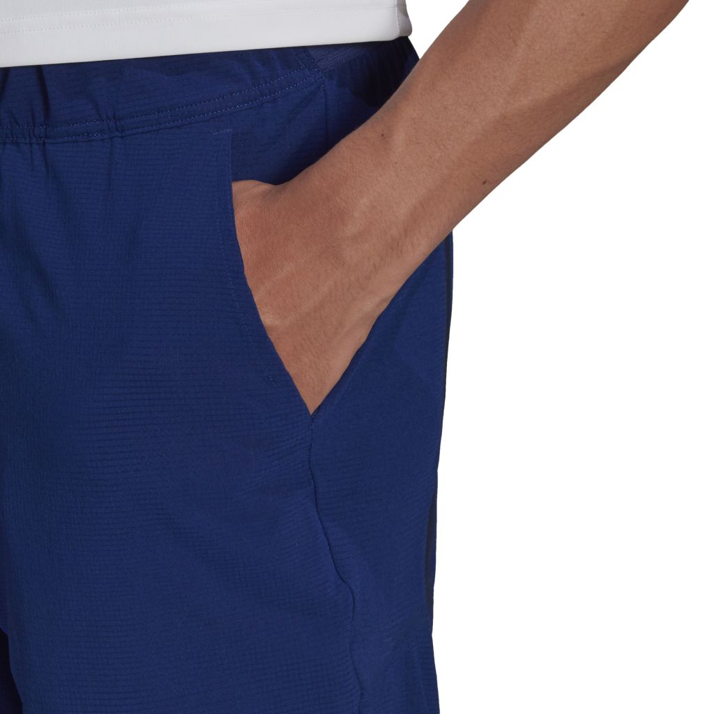 H50275_APP_on-model_detail-2_whiteHsF5DrG9c265i