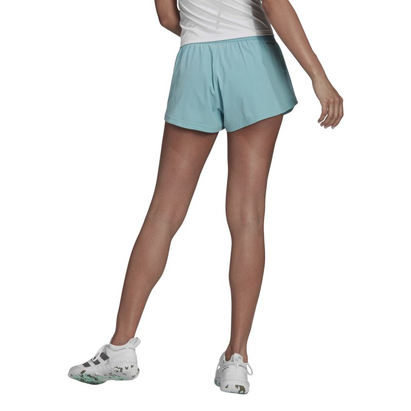 H38842_APP_on-model_back_white