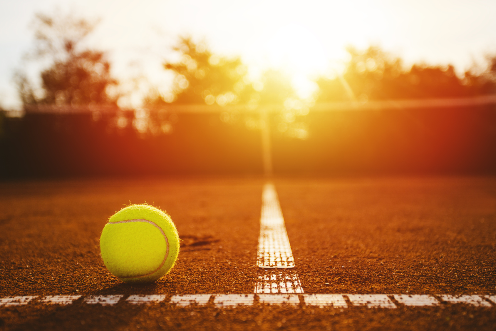 Autumn Styles for Tennis Courts: How to Play Tennis Fashionably and Comfortably? Autumn Styles for Tennis Courts: How to Play Tennis Fashionably and Comfortably?