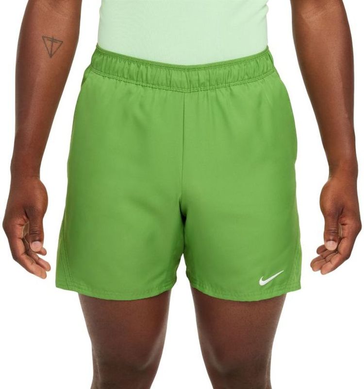 AURORA_FD5380-350_PHSBM001-2000-Photoroom Nike Court Dri-Fit Victory 7"