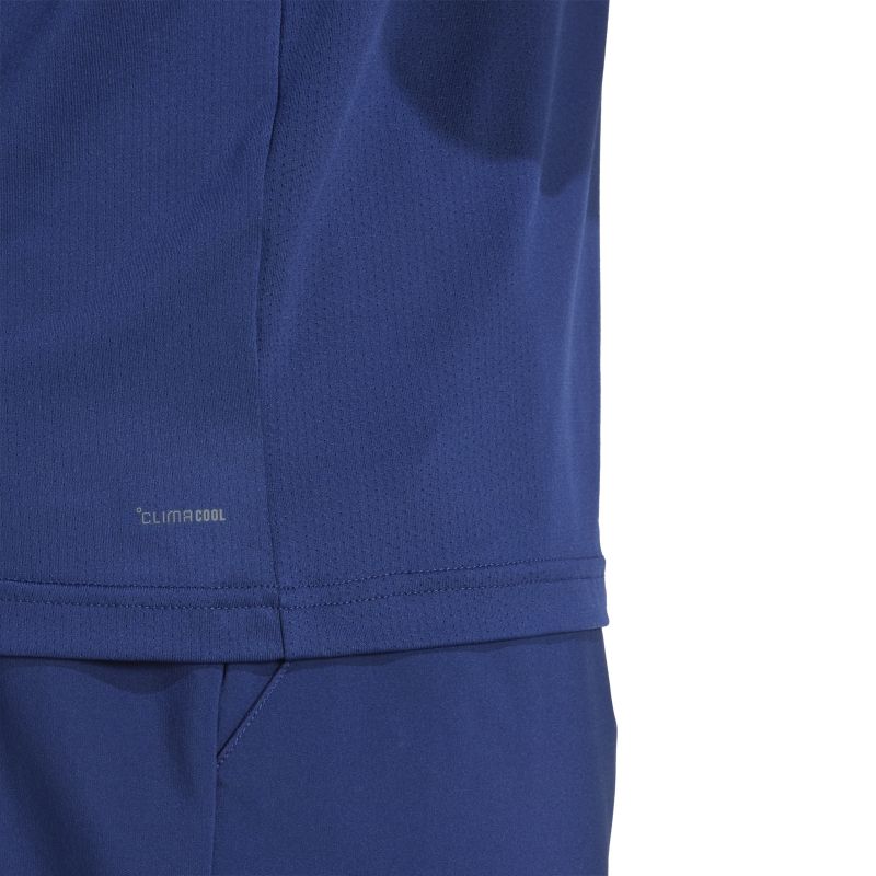 JN7090_6_APPAREL_On-Model_Detail-View-2_white