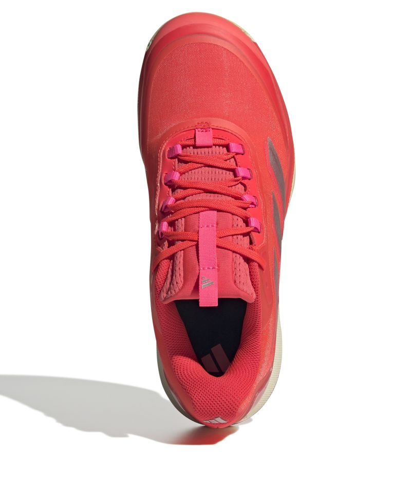 IH0462_3_FOOTWEAR_Photography_Top-Portrait-View_white