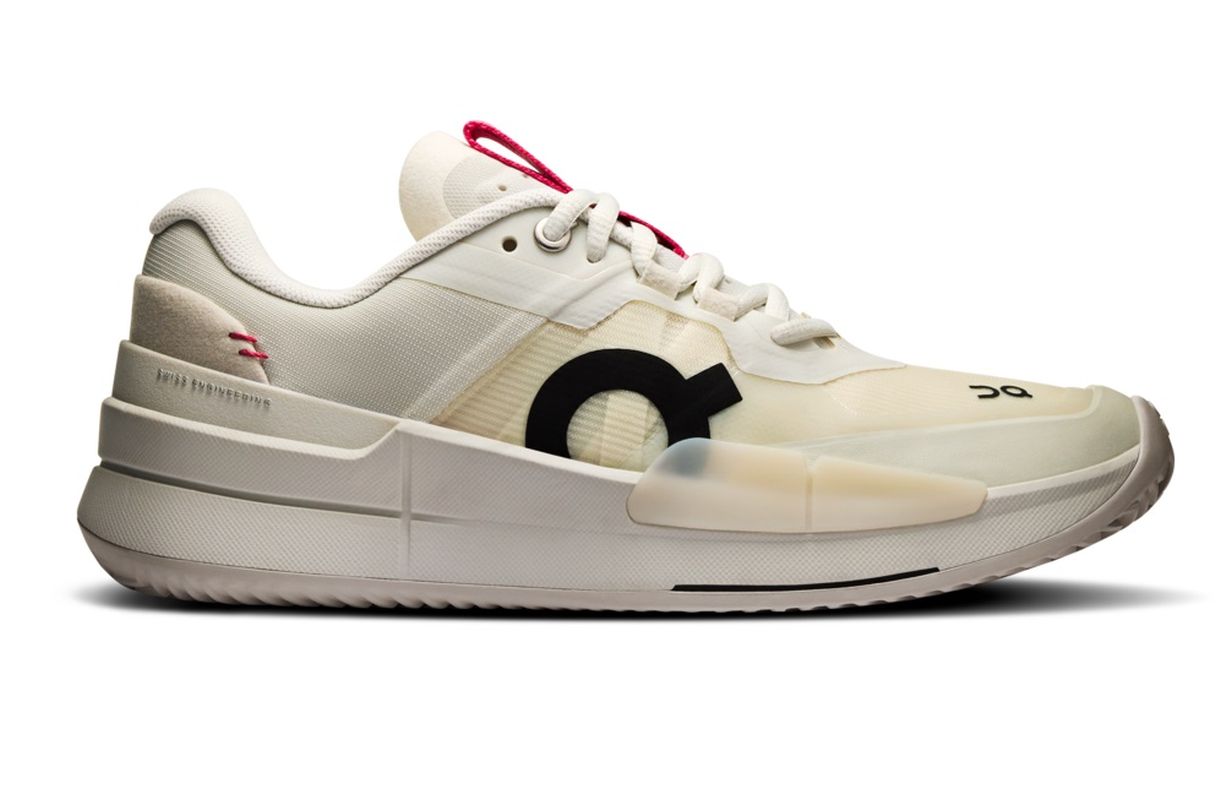 On The Roger Pro 2 Clay - ice/pink