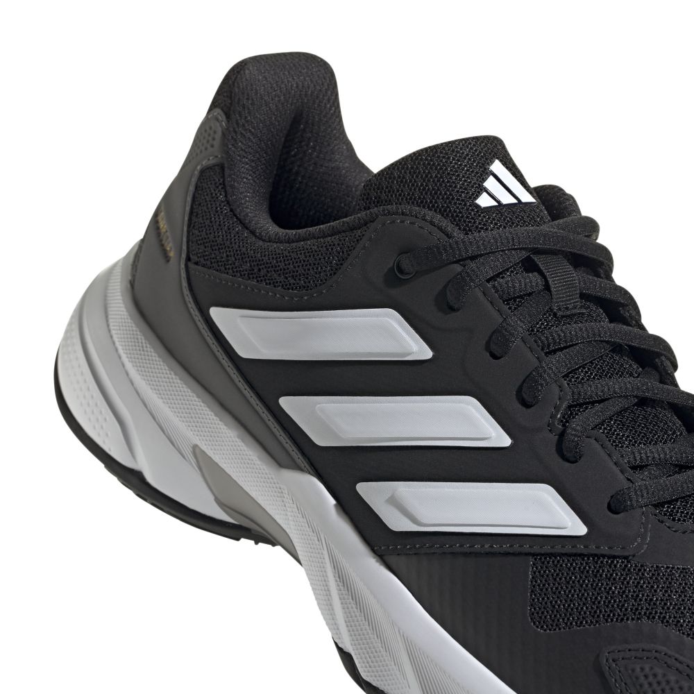 ID7392_9_FOOTWEAR_Photography_Detail-View-2_white