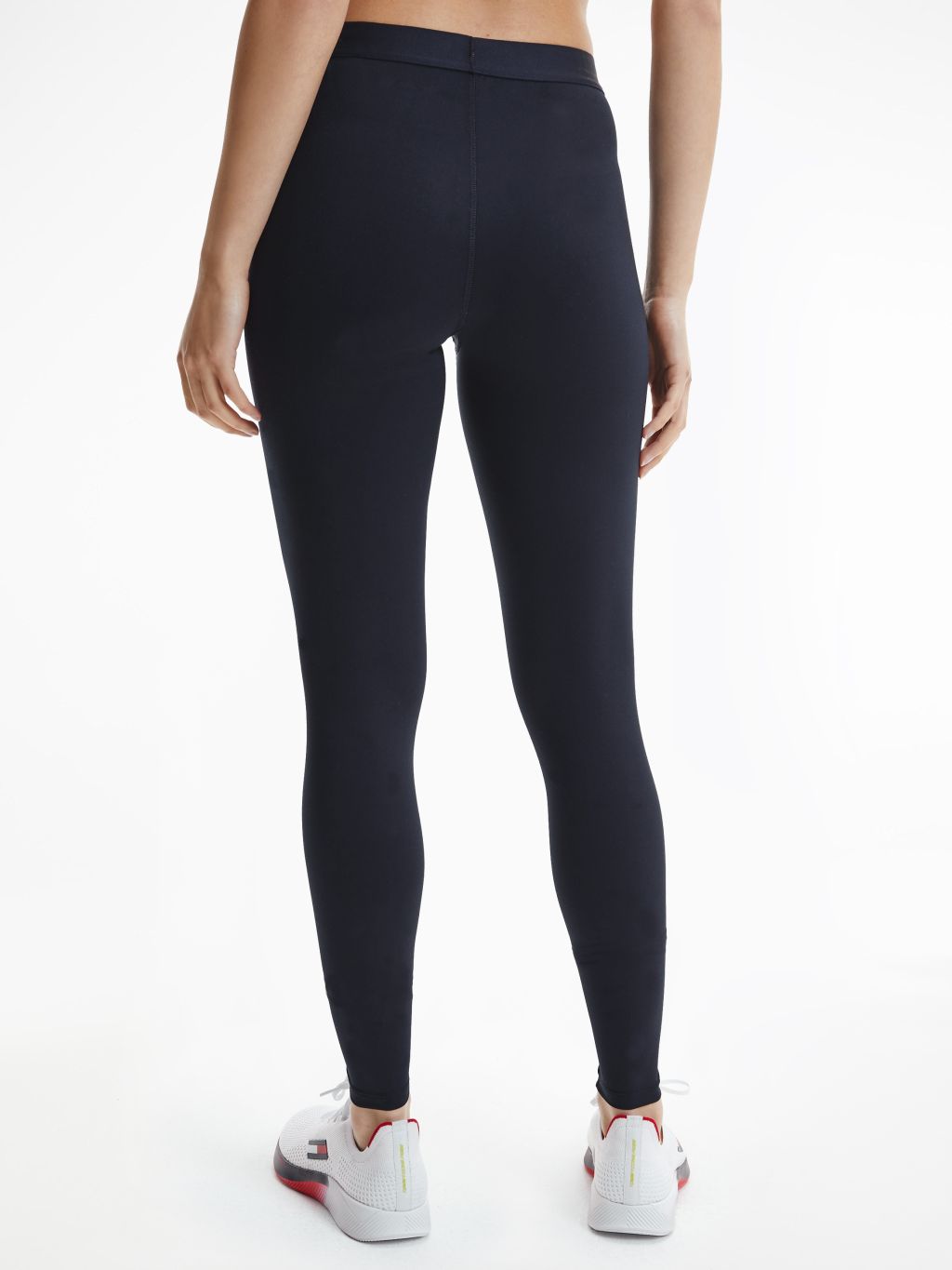 Tommy-Hilfig_SP2022_0G2_S10S1011170G2_2