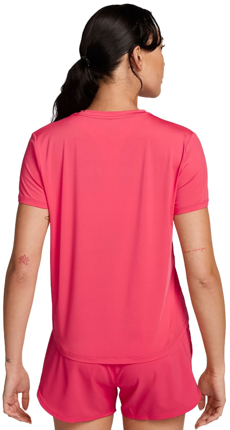one-classic-womens-dri-fit-short-sleeve-top-jtvjKD-1-Photoroom