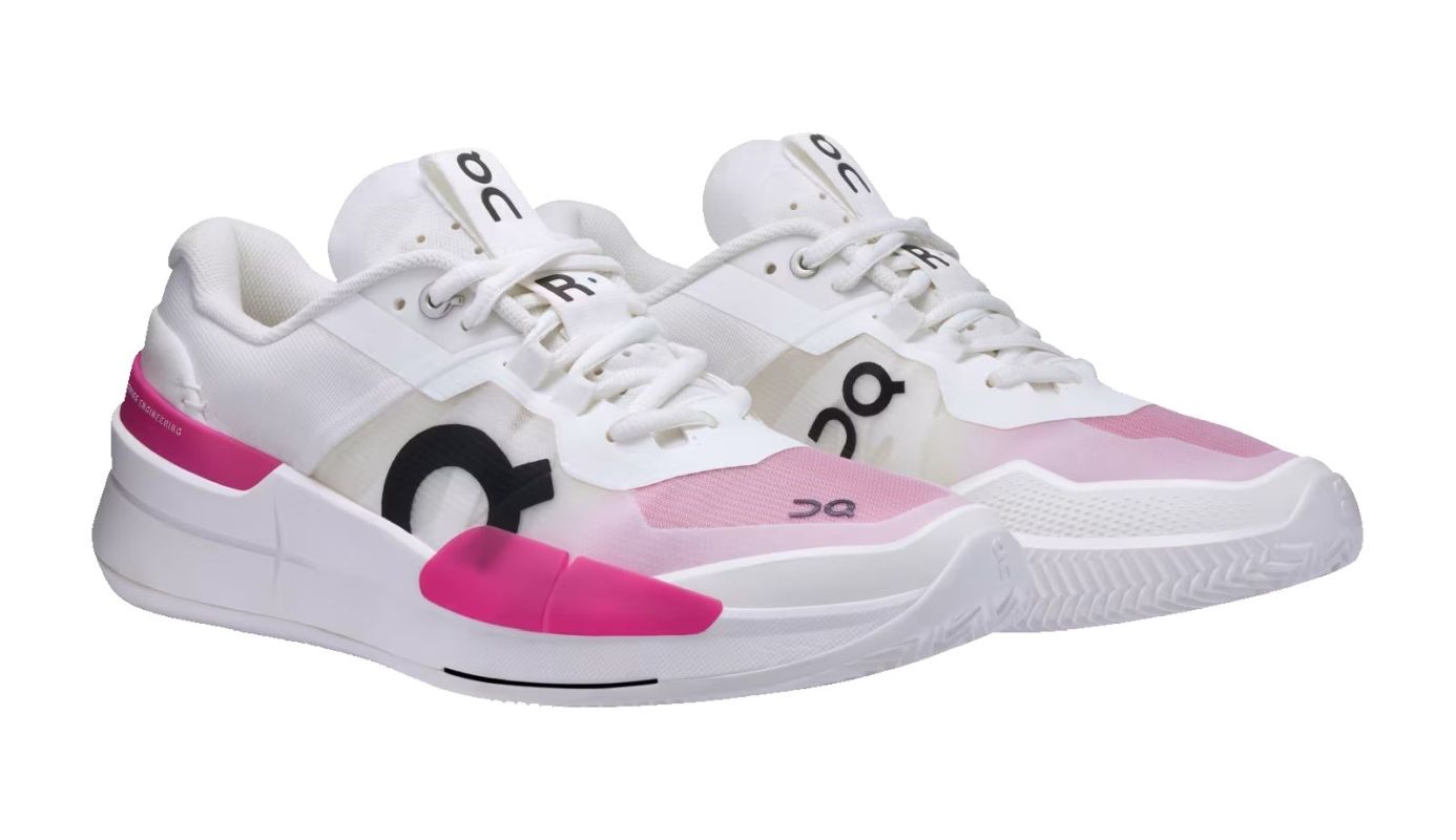 ClayOnRogerPro2WhitePinkWoman3