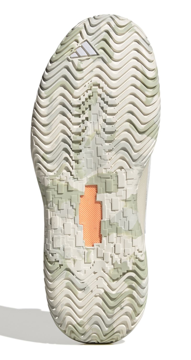 GY7001_4_FOOTWEAR_Photography_Bottom-View_white