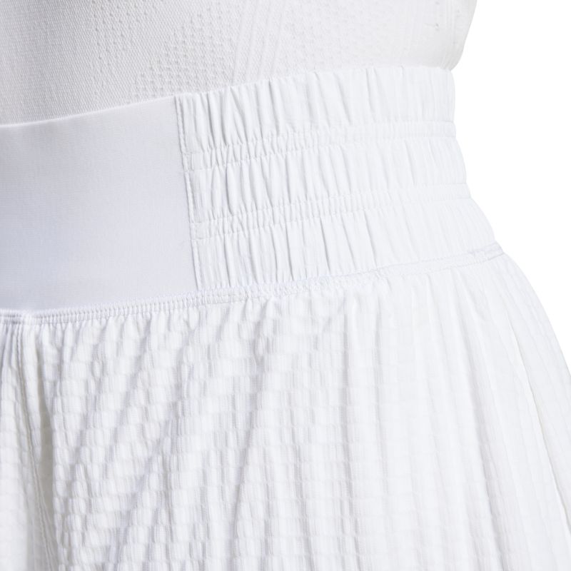 IT4691_8_APPAREL_On-Model_Detail-View-2_white