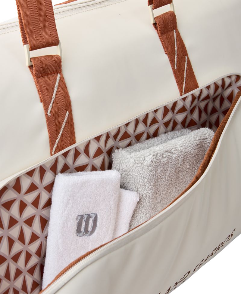 WR8042301_3_RG_2025_LARGE_DUFFEL_Cream_Clay-png-high-res