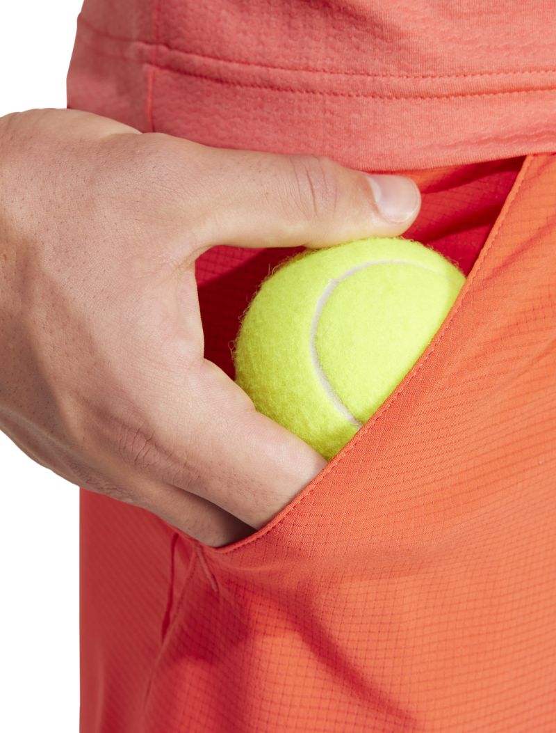 IQ4733_8_APPAREL_On-Model_Detail-View-1_white