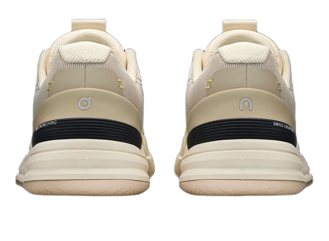 On The Roger Pro - sand/ivory