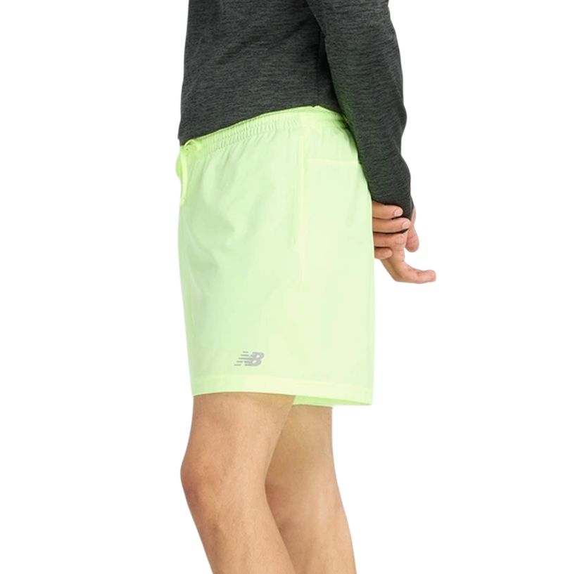 New Balance Sport Essentials Short 5in - neon yellow/slate grey New Balance Sport Essentials Short 5in - neon yellow/slate grey