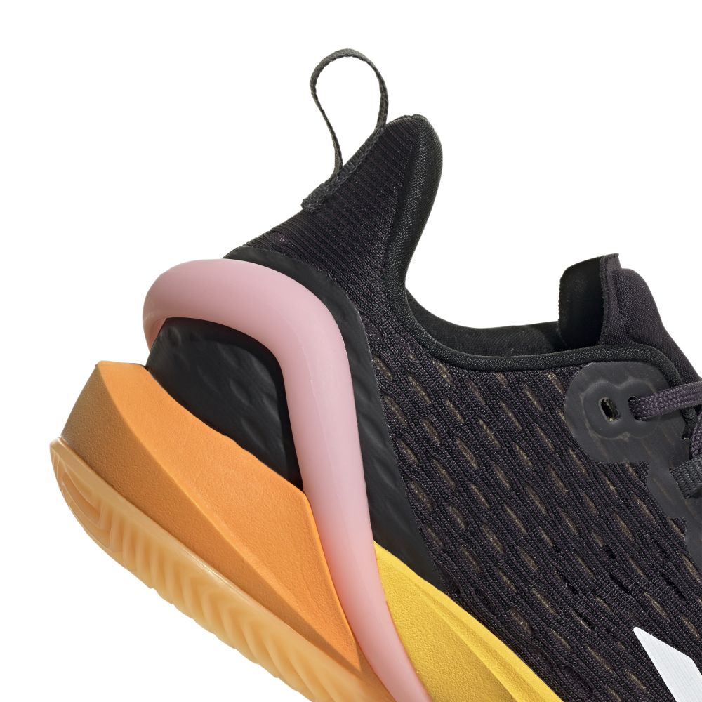 IF6529_8_FOOTWEAR_Photography_Detail-View-1_white