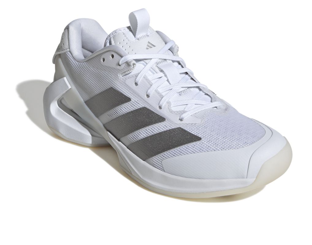 IH8103_6_FOOTWEAR_Photography_Front-Lateral-Top-View_white