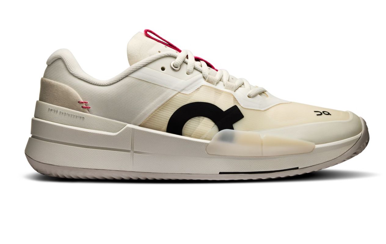 On The Roger Pro 2 Clay - ice/pink